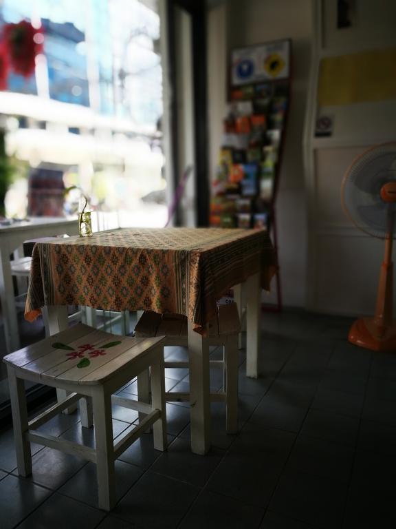 Zoe Hostel เชียงใหม่ ภายนอก รูปภาพ